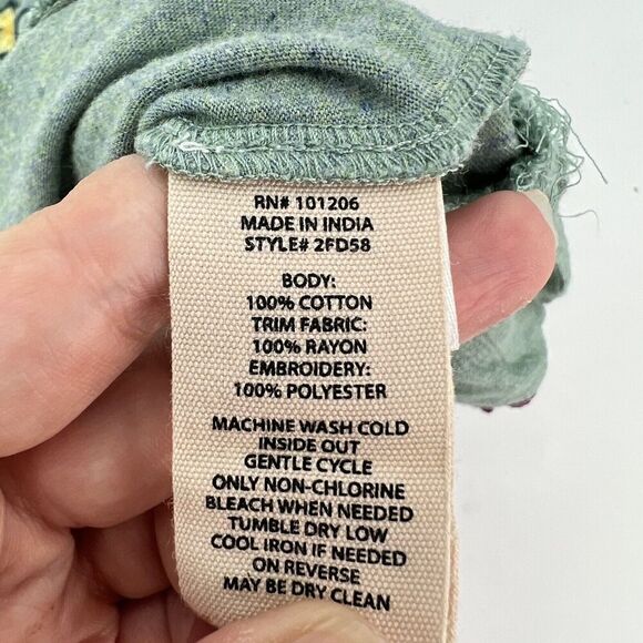 Soft Surroundings Green Floral Embroidered Blouse Size Medium - Picture 6 of 6